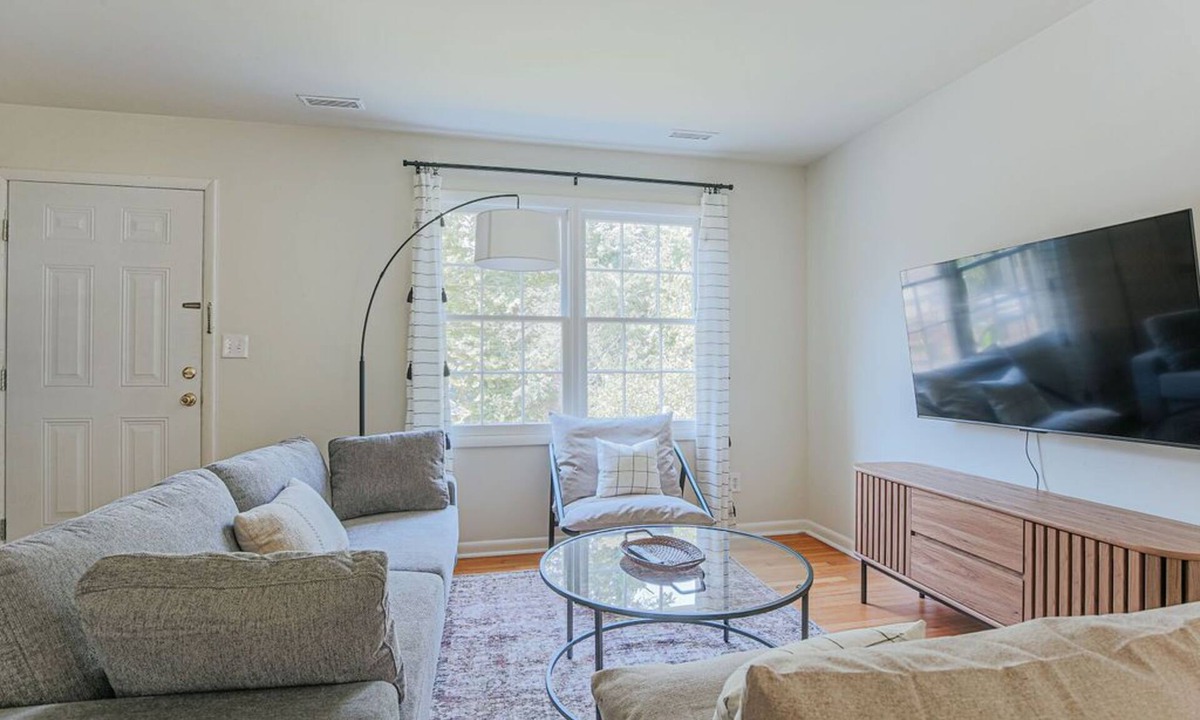 Jefferson Park Avenue House | Westerly Haven A: Long term lease available
