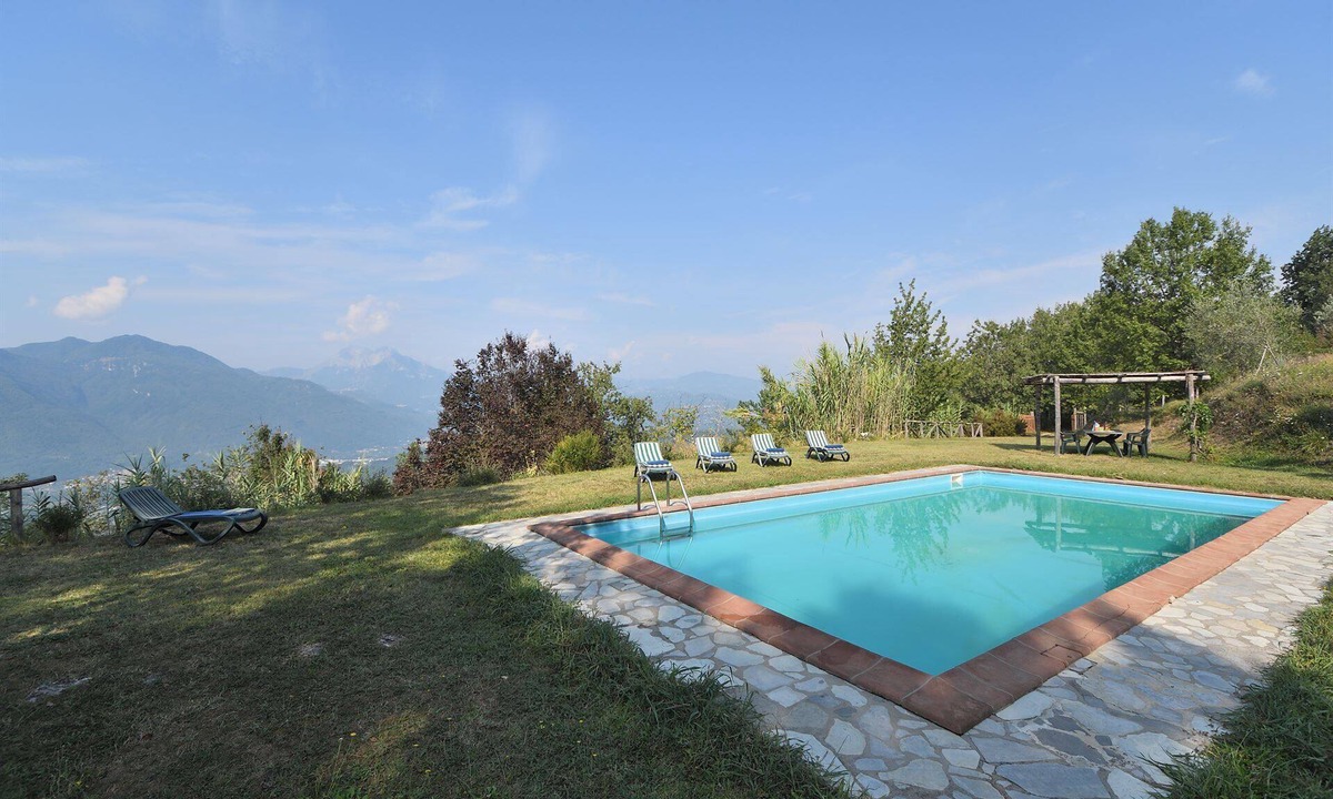 Coreglia Antelminelli House | Wonderful private villa for 6 guests with WIFI, private pool, TV and pets allowed