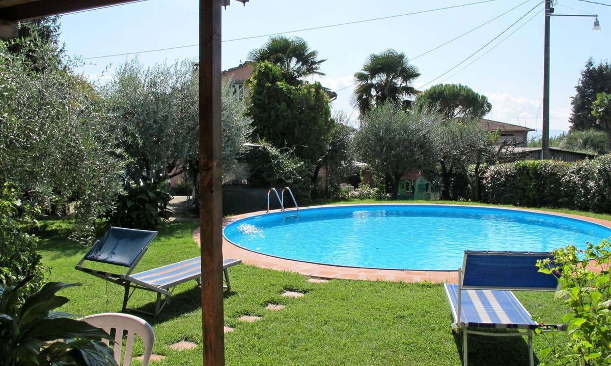 Capannori House | Wonderful villa for 5 guests with WIFI, A/C, private pool, TV and patio