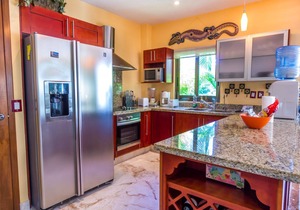 102 m² Condo ∙ 2 bedrooms ∙ 5 guests