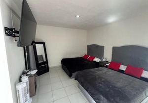 11 VENATOR House Boutique