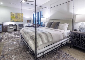 121 Hotel by AvantStay | Chic & Modern Superior Suite In Ideal Nashville!
