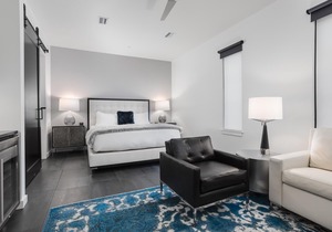 121 Hotel | Jurny | Touchless 2bd Unit