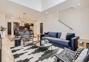 17- Home w/Rooftop - The Music City Collection