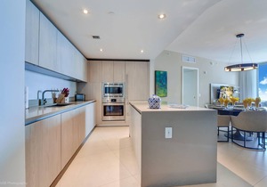 2 BDR Ocean and Pool View at 4111 S. Ocean