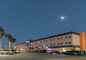 3-Star Hotel ∙ Holiday Inn Express Cabo San Lucas