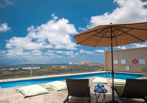3-Star Hotel ∙ Holiday Inn Express Cabo San Lucas