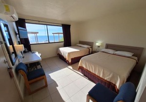 #33 Bungalow Seaside Hotel & Victors RV Park