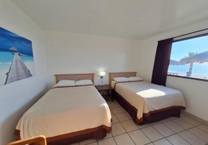 #38 Bungalow Seaside Hotel & Victors RV Park