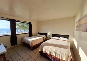 #39 Bungalow Seaside Hotel & Victors RV Park