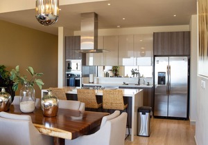 3BR Condo w/Iconic Arch Views, Pool & 5 min -Town