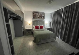 5 VENATOR House Boutique