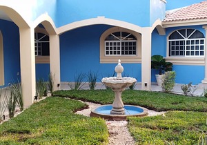 800 m² House ∙ 7 bedrooms ∙ 23 guests