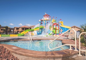 97 PV | PRIVATE HOT TUB, 4-PLAYER AIR HOCKEY, HAMMOCKS, GAMES, PING PONG, ARCADE BASKETBALL