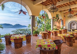 A private peninsula in Zihuatanejo Bay!