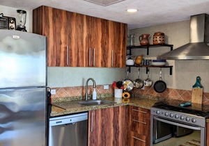 Available now! Beachside 2BR condo pools. 10min from PVR airport