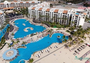 Beachfront 2-level Penthouse with Private Pool