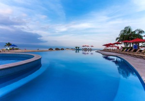 Beachfront, Luxurious Grand Venetian 3 Bedroom, Fiber Optic WIFI