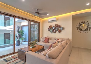 Beautiful 2bedroom apartment in the heart of the romantic zone,jacuzzi,pool,gym.