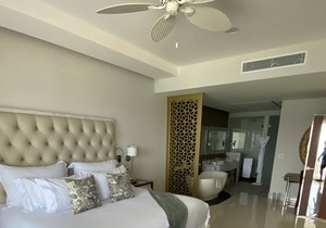 Brand New 4 bedroom Luxury 5-Diamond Resort in Los Cabos, Garza Blanca!