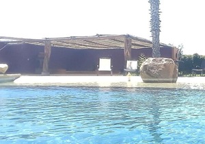 BRAND NEW HUGE STUDIO 2 FULL BEDS FURNISHED WITH POOL 1 BLOCK FROM THE BEACH