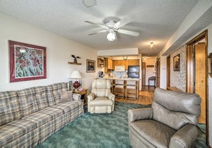 Branson Condo w/Views: 2 Mi to Silver Dollar City
