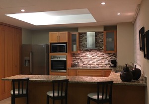 Breathtaking Sunsets, Beautiful Luxury Condo, Oceanfront in Shangrila
