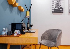 Capitalia - Chic and Stylish Flat
