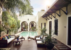 Casa Lecanda Boutique Hotel