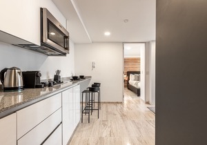 Casai Brand New Studio in Perfect Location!