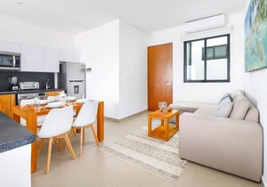 Charming Pet-Friendly Studio with City Views!