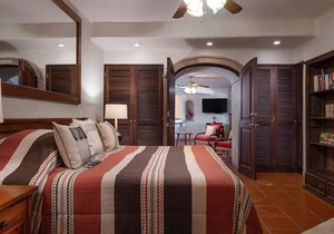 Colorful 3-BR Poolside Villa with a Private In-Room Hot Tub at Luxury Resort