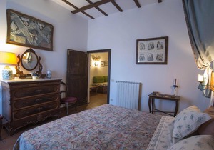 Comfortable accommodation in a castle, swimming pool