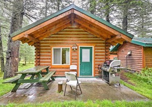 Creekside Seward Cabin with BBQ Fire Pit on 3 Acres!