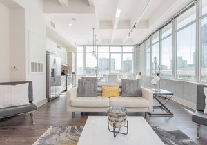 Dazzling Downtown City View Condo