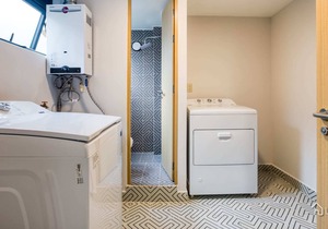 Distingueshed 3BR Apt |Gym+B/Center+2 Exotic Rooftops
