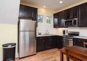 East Nashville Apartment Close to Everything