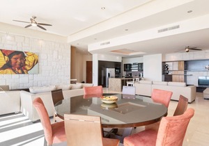 Encanto Living 1201 Elegant Spacious 4 Bedroom
