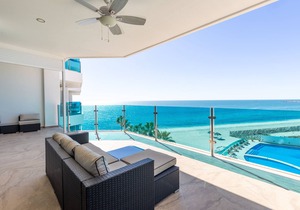 Esmeralda Beach Resort 3 Bedrooms Condo B 401