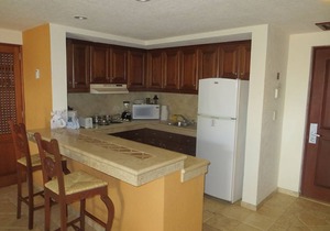 Gorgeous Luxury 2-Bedroom Penthouse Suite - Pacific Ocean View - Sleeps 10
