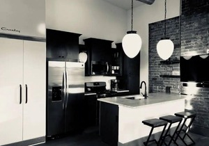 Historic Penthouse Style Loft in OTR, Parking Included
