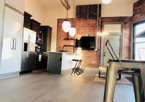 Historic Penthouse Style Loft in OTR, Parking Included