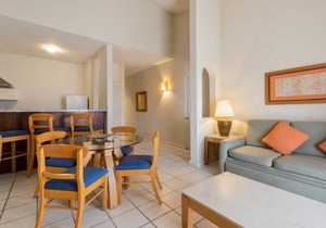 Hotel ∙ Stunning 1BR Junior Suite Steps to Punta Sur Golf Course