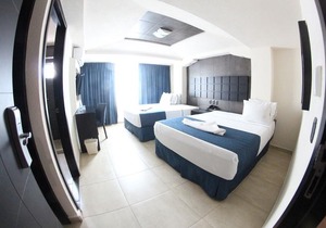 Hotel Portonovo Plaza Malecon