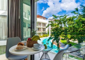 Hotel-style room in condominium with gym and spa included