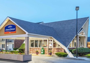 Howard Johnson by Wyndham Bangor
