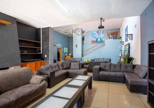La Paz & Love Hostel | Private Room l Pet Friendly