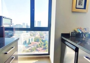 Landscape View+King Bed+Gym+ Pool/Parking- 3BR 2BT