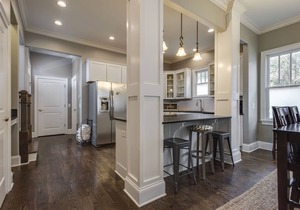 Large Downtown House with Hot Tub & Entertaining Decks