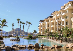 Located on the pristine medano beach